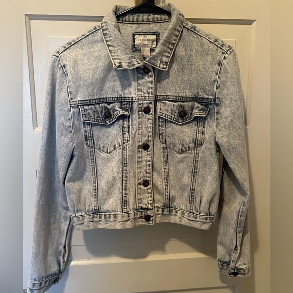 Crop Jacket - Picture 2 of 11